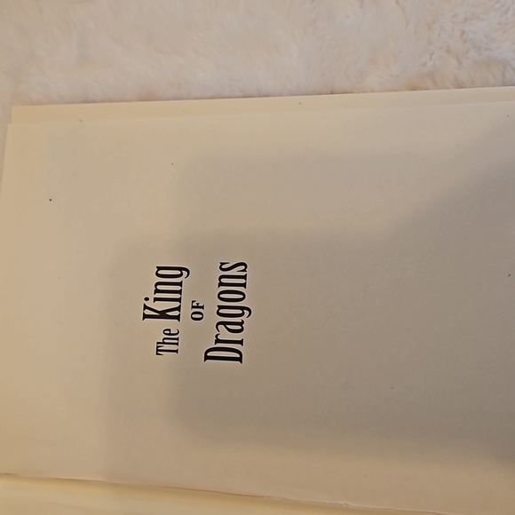 The King of Dragons by Carol Fenner  Ages 9-12 Kids Toy Book fantasy literature - Picture 2 of 16